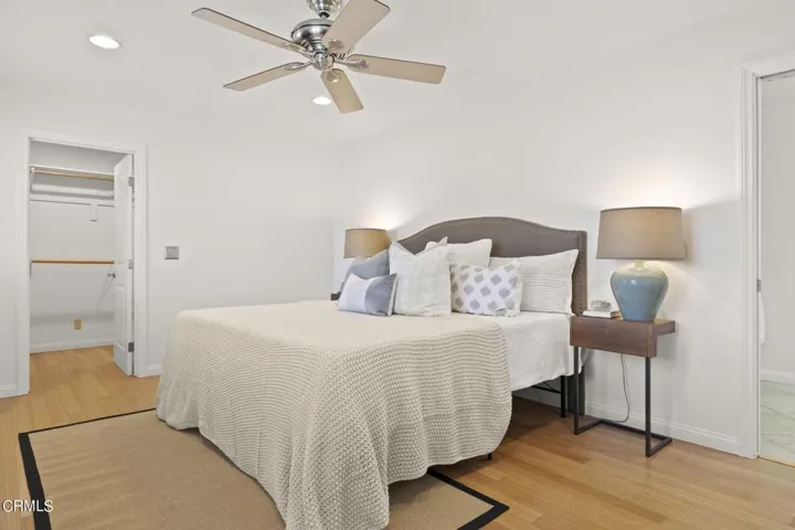 20-web-or-mls-UpmarketMedia-10327Jame-17