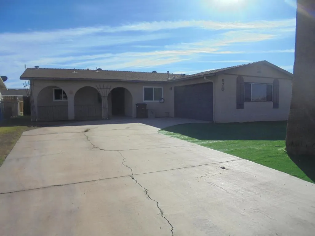 570 Holley Lane, Blythe, California 92225 home-pic-0