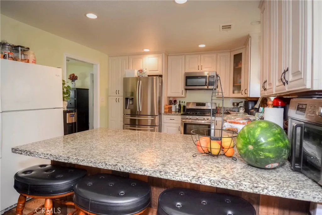 4320 Ambs Drive, Riverside, California 92505 home-pic-34