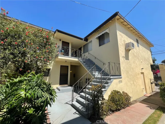 1052 Linden Avenue, Glendale, California 91201