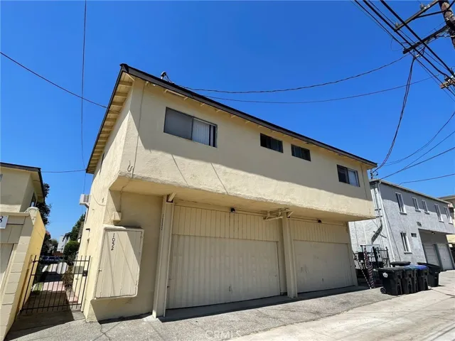 1052 Linden Avenue, Glendale, California 91201