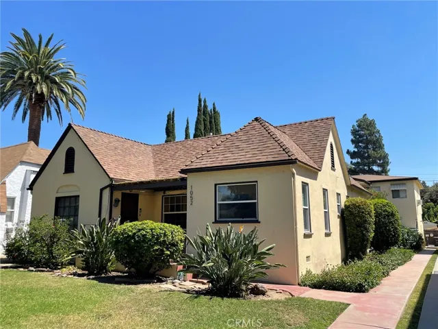 1052 Linden Avenue, Glendale, California 91201