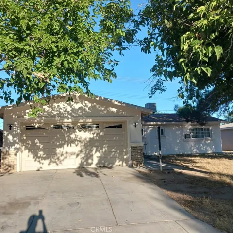 43721 Heaton Avenue, Lancaster, California 93534