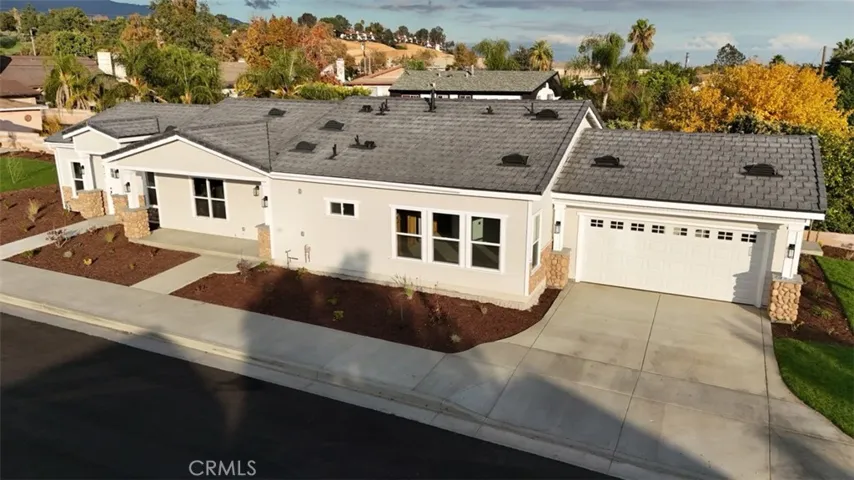 3 bed 2 bath SFR w/2 car and attached Jr ADU