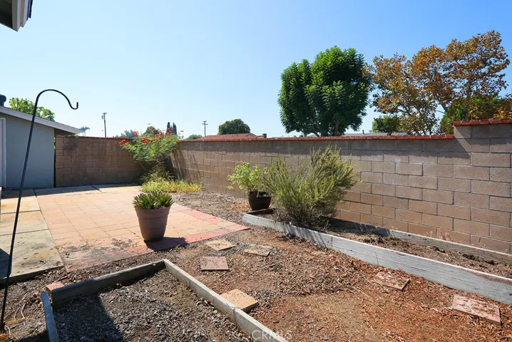 13112 Hickory Branch Road, Tustin, California 92780