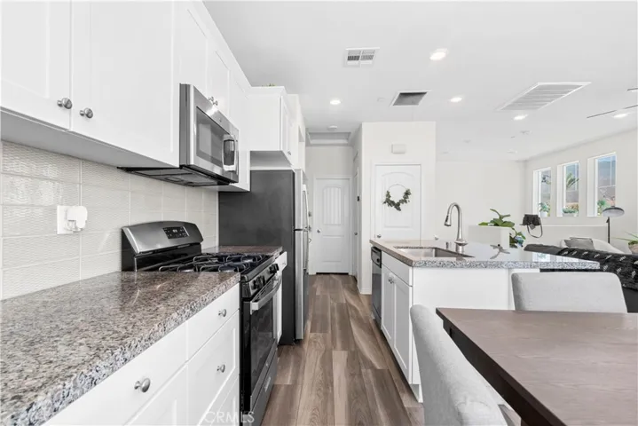 16502 Casa Grande Avenue 436, Fontana, California 92336