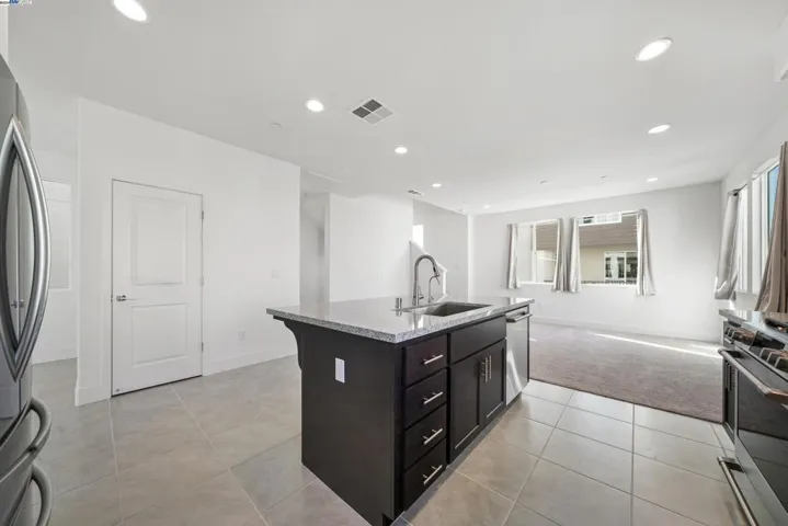 859 Baywatch St, Richmond, California 94804