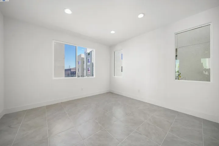 859 Baywatch St, Richmond, California 94804