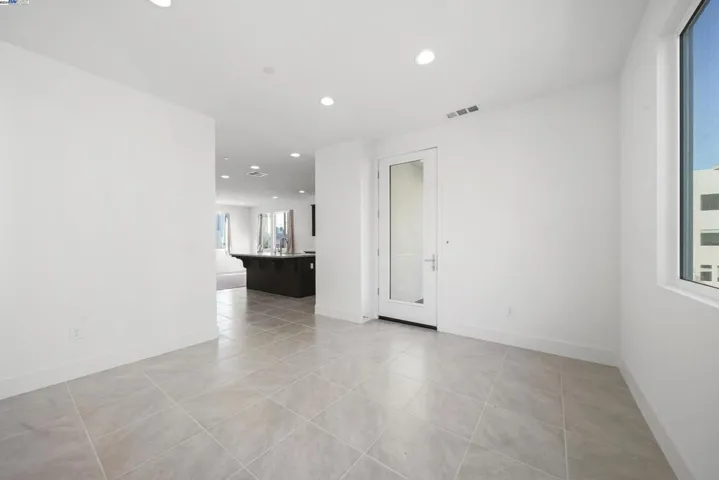 859 Baywatch St, Richmond, California 94804