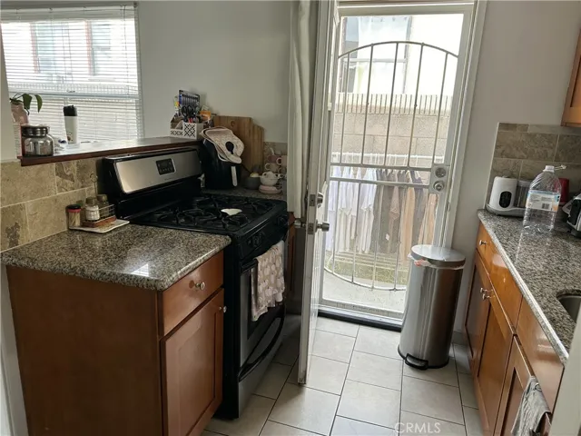 Back Unit Kitchen W Bar to Dining Room