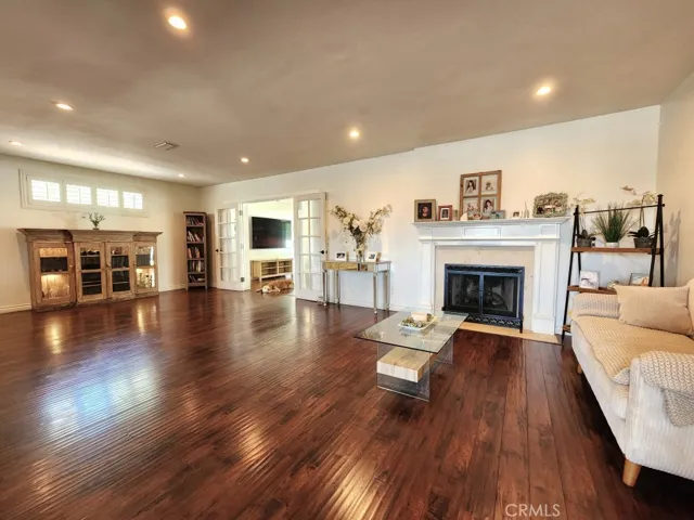 17043 Galesberg Street, Granada Hills, California 91344