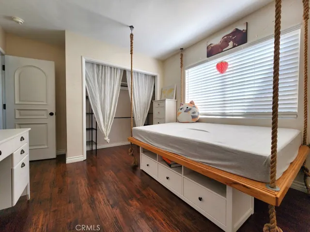 17043 Galesberg Street, Granada Hills, California 91344