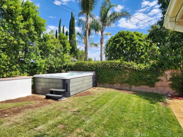 17043 Galesberg Street, Granada Hills, California 91344