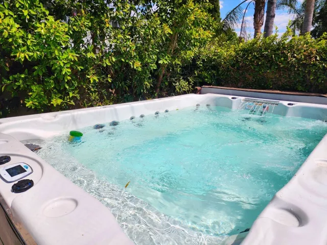 17043 Galesberg Street, Granada Hills, California 91344