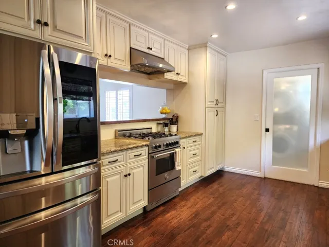 17043 Galesberg Street, Granada Hills, California 91344