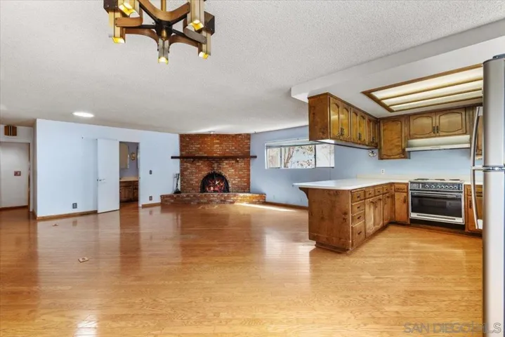 8421 Mount Vernon, Lemon Grove, California 91945