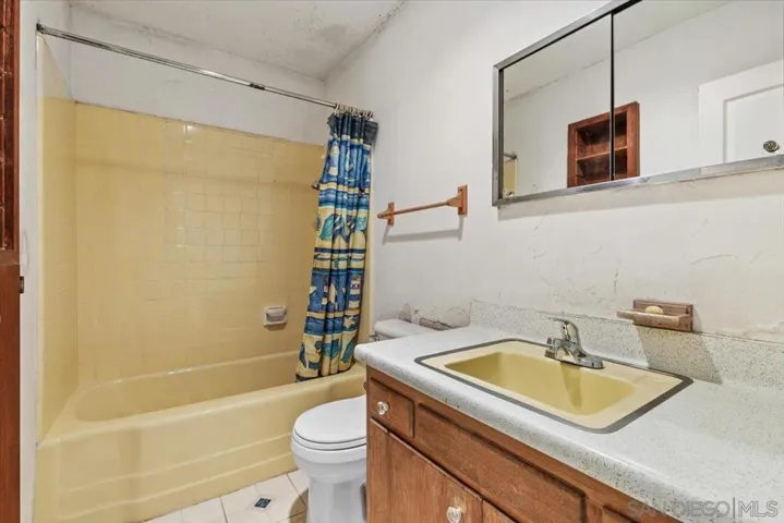 8421 Mount Vernon, Lemon Grove, California 91945