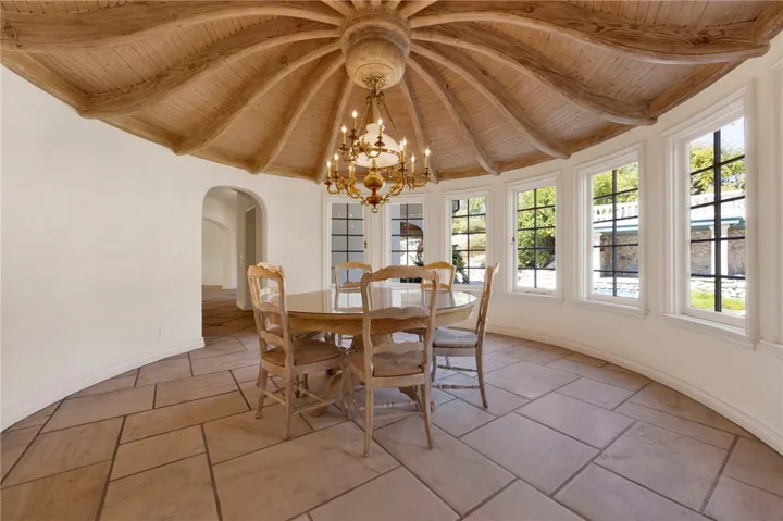 11030 Winnetka Avenue, Chatsworth, California 91311