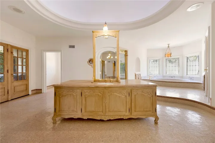 11030 Winnetka Avenue, Chatsworth, California 91311