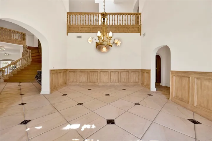 11030 Winnetka Avenue, Chatsworth, California 91311