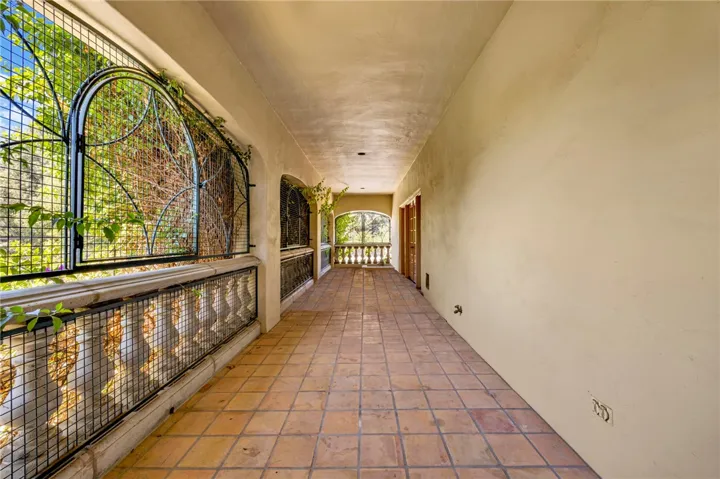 11030 Winnetka Avenue, Chatsworth, California 91311