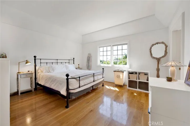 11030 Winnetka Avenue, Chatsworth, California 91311
