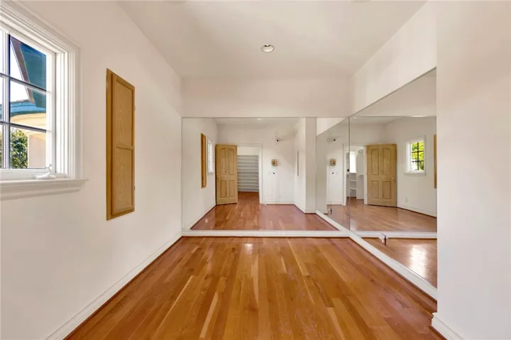 11030 Winnetka Avenue, Chatsworth, California 91311