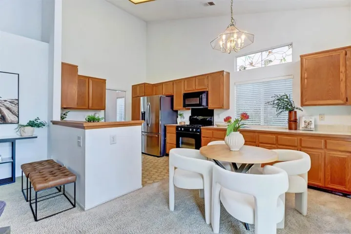 1940 Vineyard Avenue, Vista, California 92081