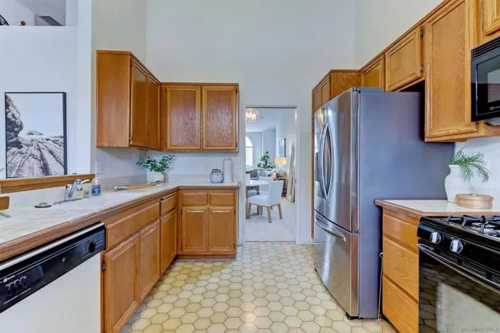 1940 Vineyard Avenue, Vista, California 92081