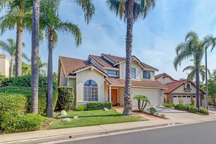 1940 Vineyard Avenue, Vista, California 92081