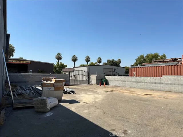 5493 E Olive Avenue, Fresno, California 93727