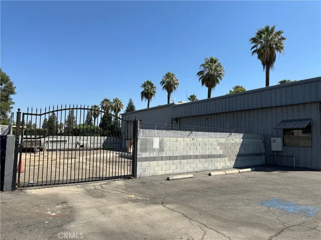 5493 E Olive Avenue, Fresno, California 93727