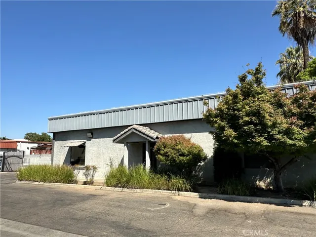 5493 E Olive Avenue, Fresno, California 93727