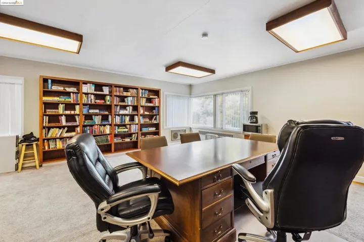 12000 Campus Dr, Oakland, California 94619