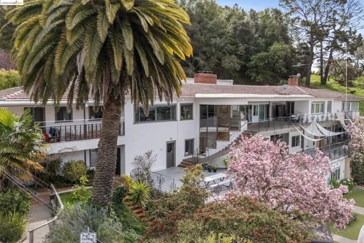 12000 Campus Dr, Oakland, California 94619