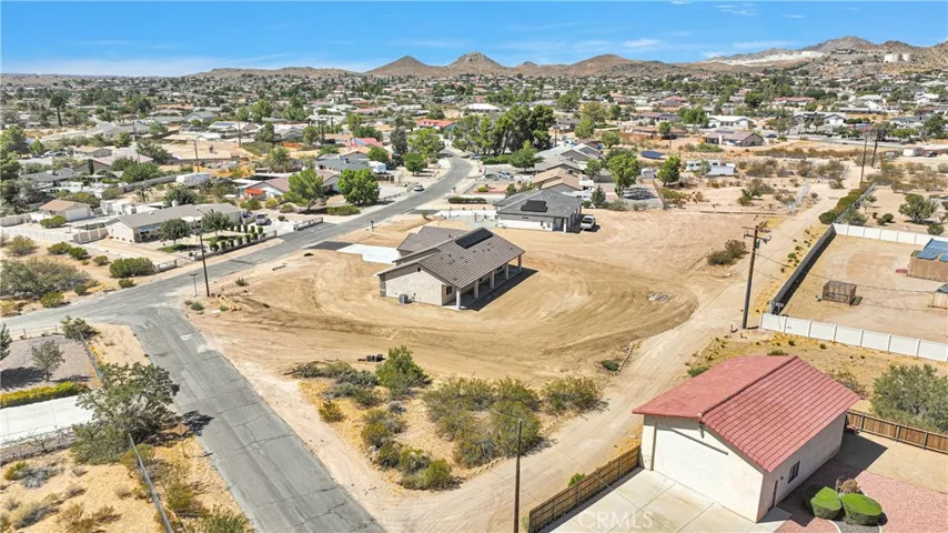 16052 Venango, Apple Valley, California 92307