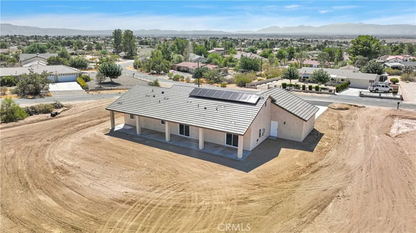 16052 Venango, Apple Valley, California 92307