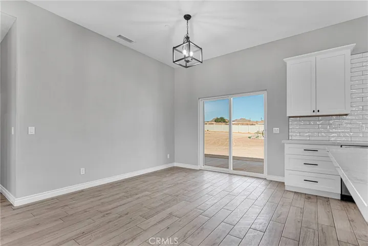16052 Venango, Apple Valley, California 92307