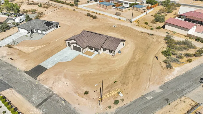 16052 Venango, Apple Valley, California 92307