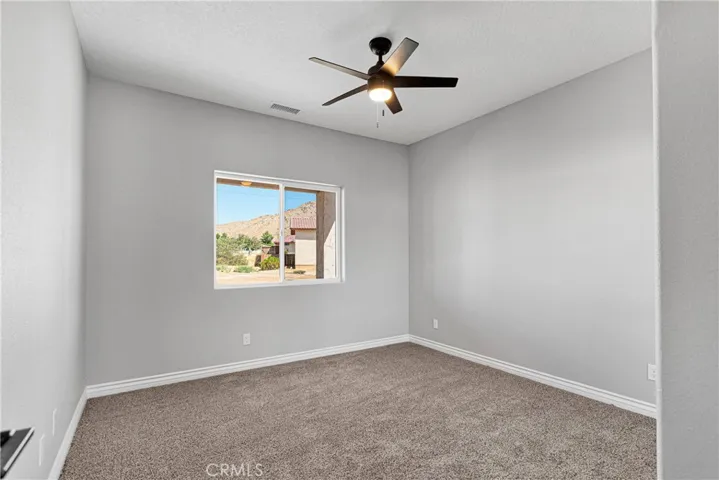 16052 Venango, Apple Valley, California 92307