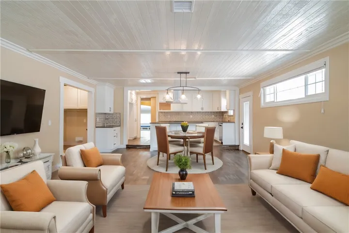Virtually Staged-Family Dining room
