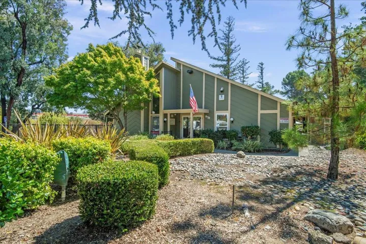 97 Timber Cove Drive, Campbell, California 95008
