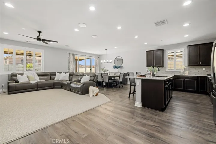 Great room/open floorplan