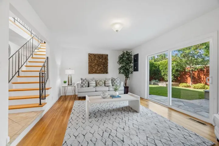 902 Ormonde Drive, Mountain View, California 94043
