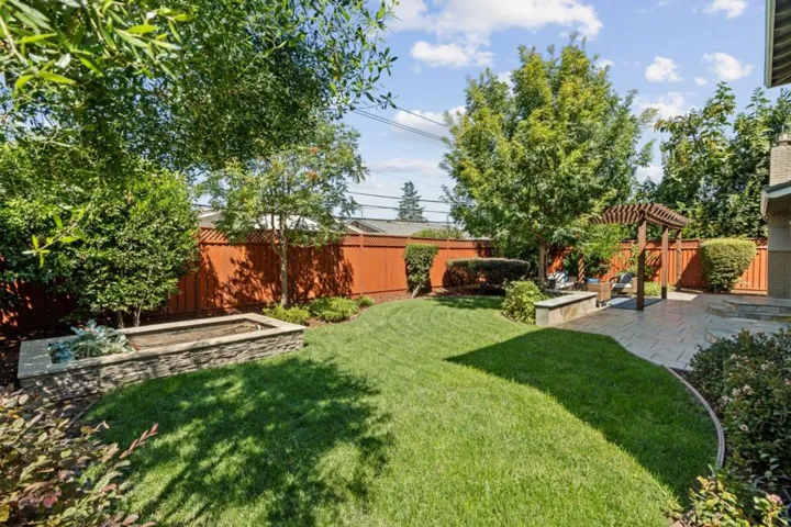 902 Ormonde Drive, Mountain View, California 94043