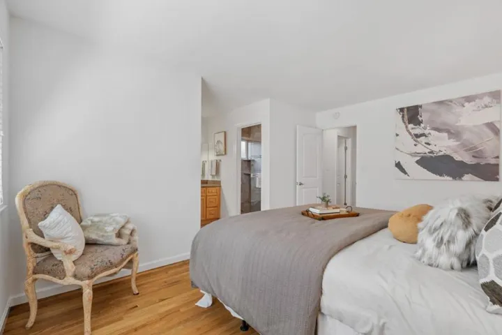 902 Ormonde Drive, Mountain View, California 94043