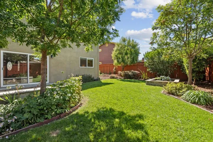 902 Ormonde Drive, Mountain View, California 94043