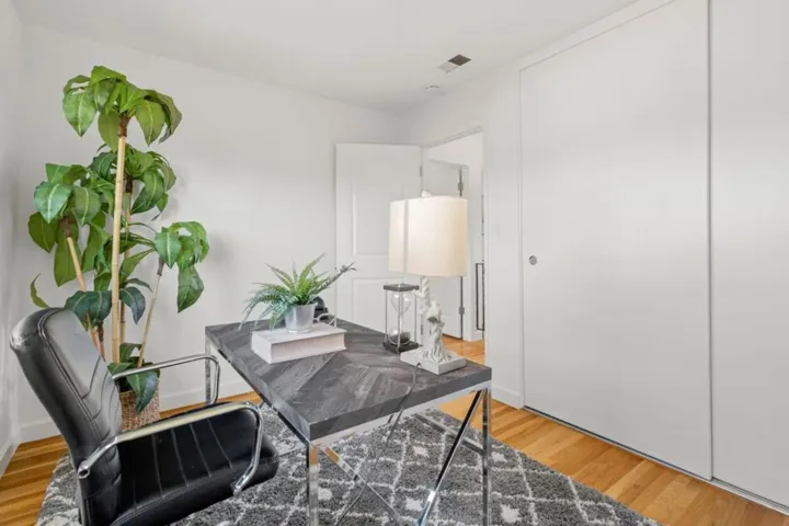 902 Ormonde Drive, Mountain View, California 94043
