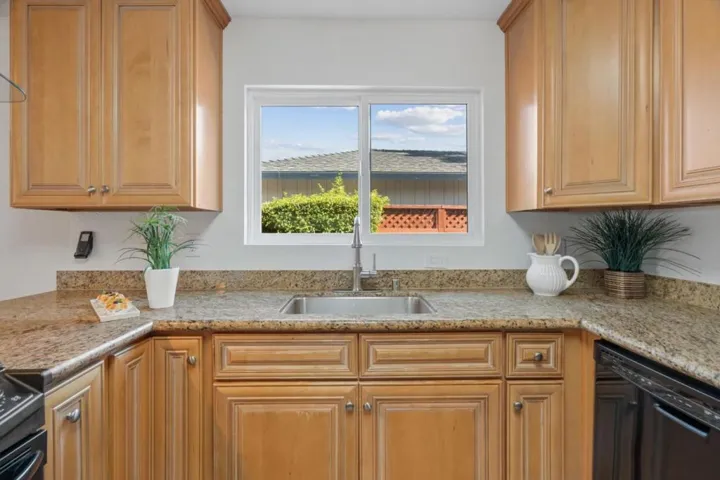 902 Ormonde Drive, Mountain View, California 94043