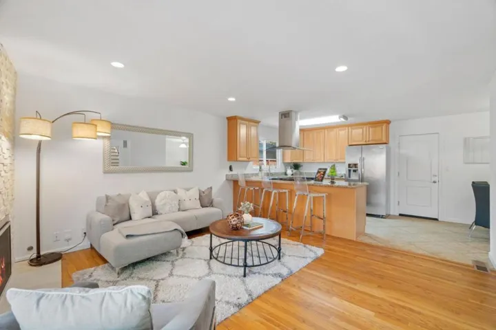 902 Ormonde Drive, Mountain View, California 94043